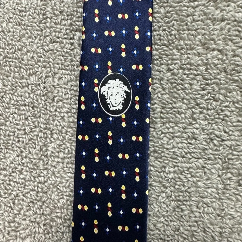 Versace Classic V2 Mens Silk Tie Navy Blue Geometric Medusa Logo Made in Italy